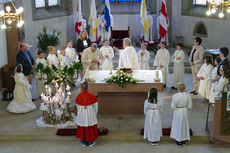 Feier der 1. Heiligen Kommunion in Sankt Crescentius (Foto: Karl-Franz Thiede)